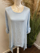 Load image into Gallery viewer, Asymmetric Sequin Hem Top - Blue
