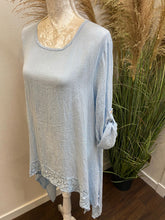 Load image into Gallery viewer, Asymmetric Sequin Hem Top - Blue
