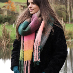 POM Green and pink mix fluffy check scarf