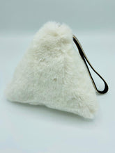 Load image into Gallery viewer, Jayley Faux Fur Pyramid Bag Cream
