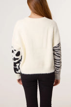 Load image into Gallery viewer, Ivory Multi Animal Design Knit Jumper
