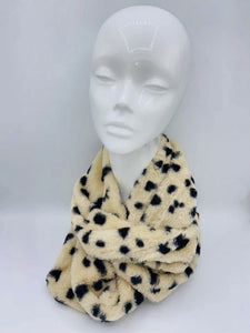 Hot Tomato Leopard Print Snood Beige