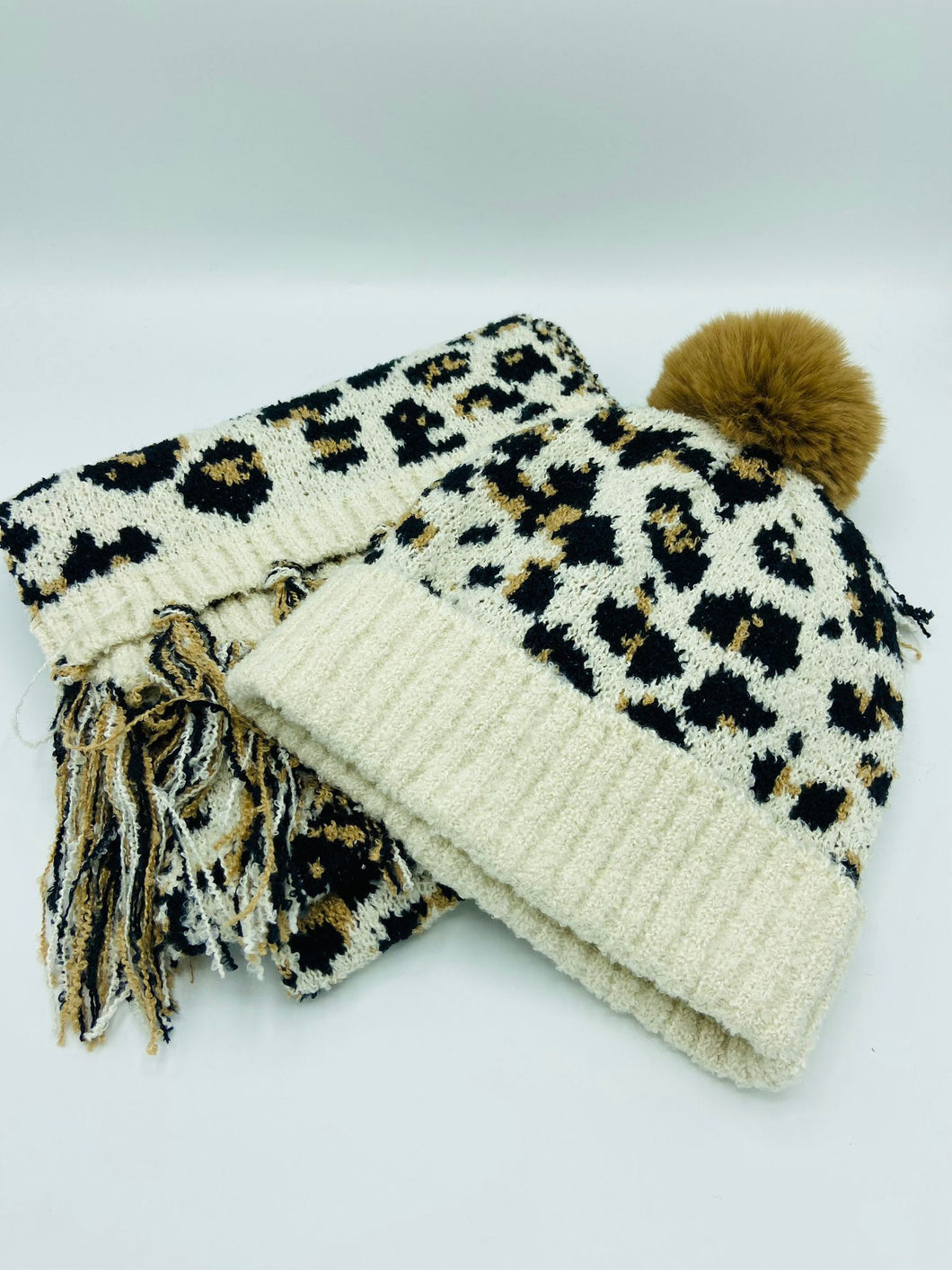 Hat & Scarf Leopard Print Set